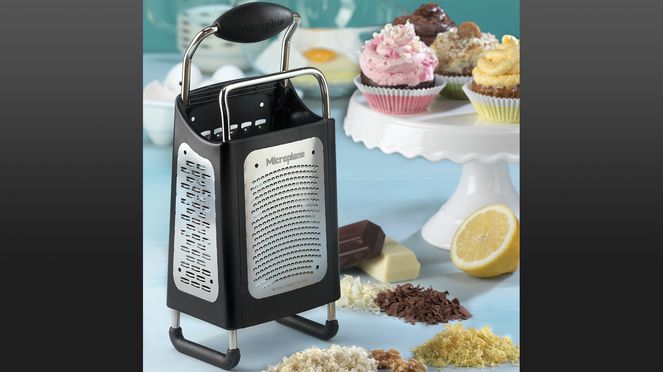 
                    multifunctional grater with removable surface - for easy cleaning