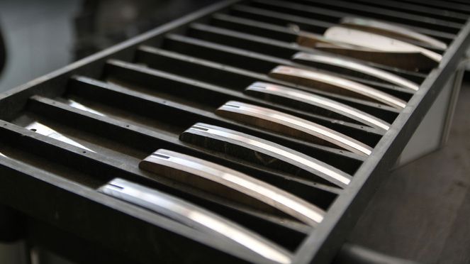 
                    Pocketknife sknife in production