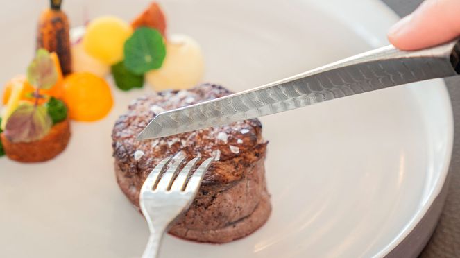 
                    steak cutlery damask – swiss made