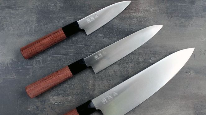 
                    utility knife Red Wood with paring knife and Chef's knife