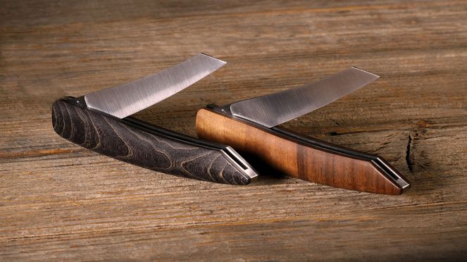 
                    Couteau de poche sknife frêne avec la variante en noyer