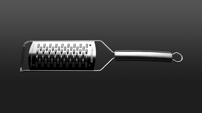
                    The grater of Microplane has a medium blade