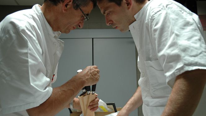 
                    Michel Bras developed the Michel Bras paring knife