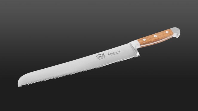 
                    Güde professional bread knife from the Güde manufacture in Solingen