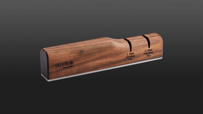 
                    Schleifgerät entwickelt von sknife mit zwei Stufen 300/800